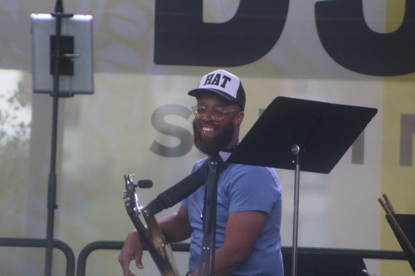 simple. trucker. hat.
