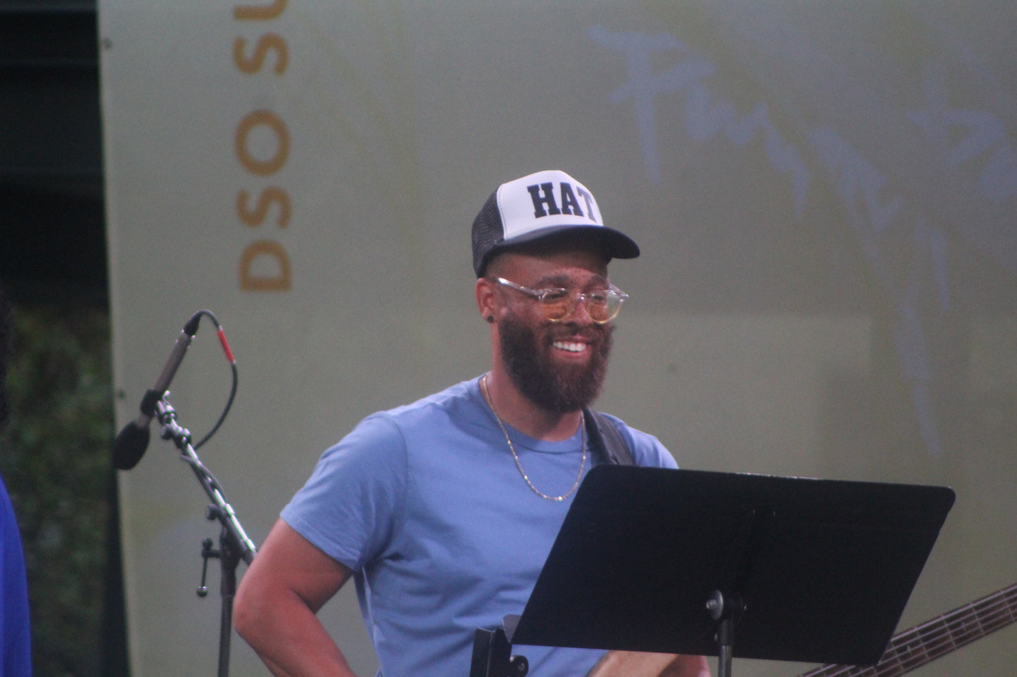 simple. trucker. hat.